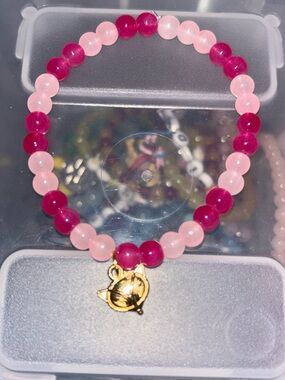 Pink fox handcrafted bracelet 🩷🦊